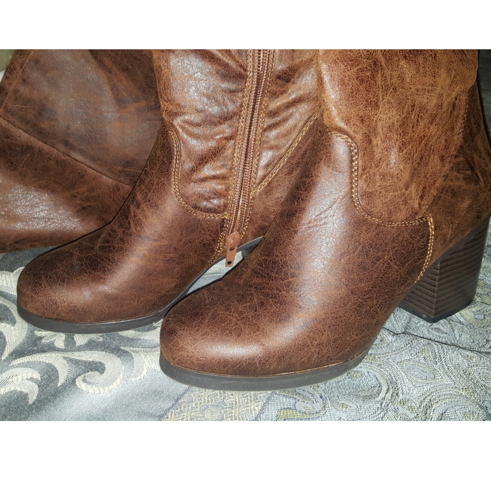 EUC just fabThigh high brown boots size 6.5